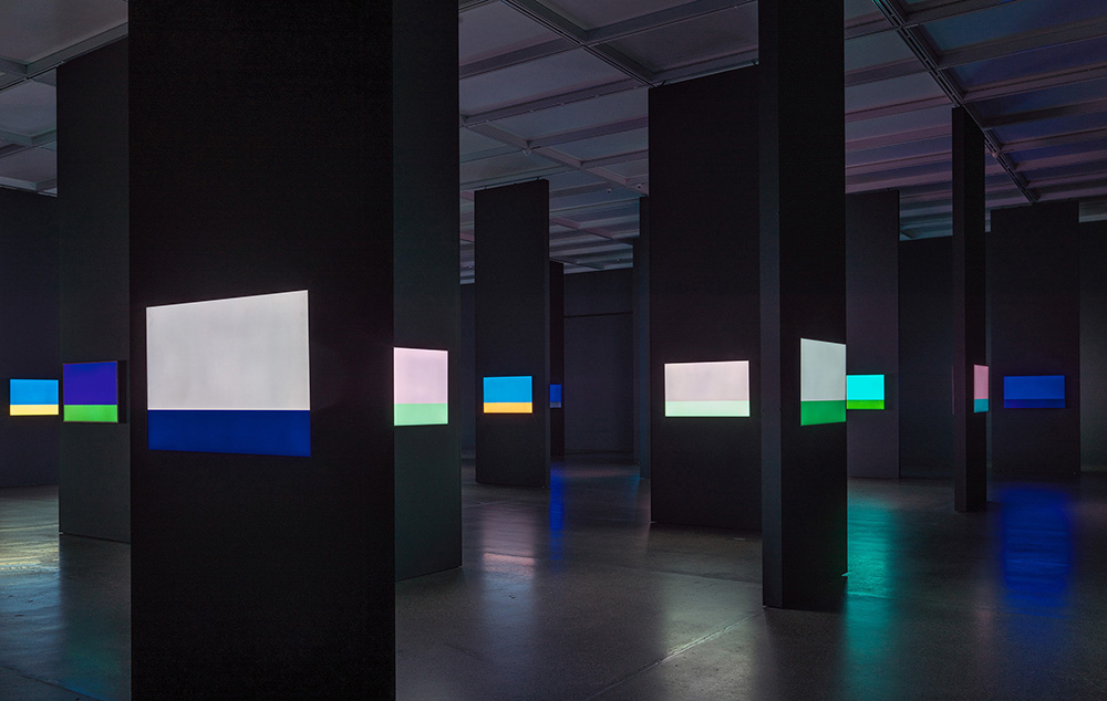 Installationsansicht Rafaël Rozendaal. Color, Code, Communication, 81 Horizons, 2021