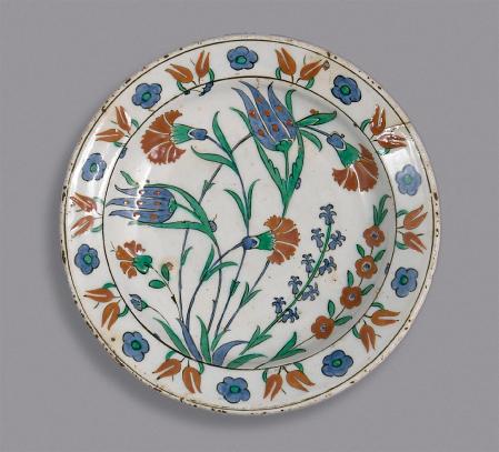 T&uuml;rkei, Iznik / Anonym, Teller, um 1650&ndash;1675 Halbfayence