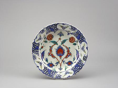 Teller, um 1580, Iznik, Quarzfrittekeramik, Museum Folkwang, Essen