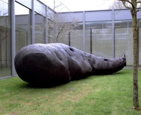 Gereon Krebber, Thyseter, 2016, Innenhof Museum Folkwang