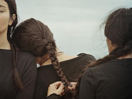 Hoda Afshar, Untitled #4 (aus der Serie In Turn), 2022, &copy; Hoda Afshar/Milani Gallery, Meeanjin/Brisbane