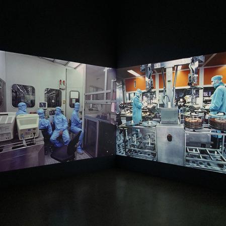 Timm Rautert, Geh&auml;use des Unsichtbaren, Installationsansicht